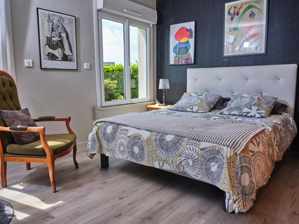 Bed and Breakfast Les Roses Santec Екстер'єр фото