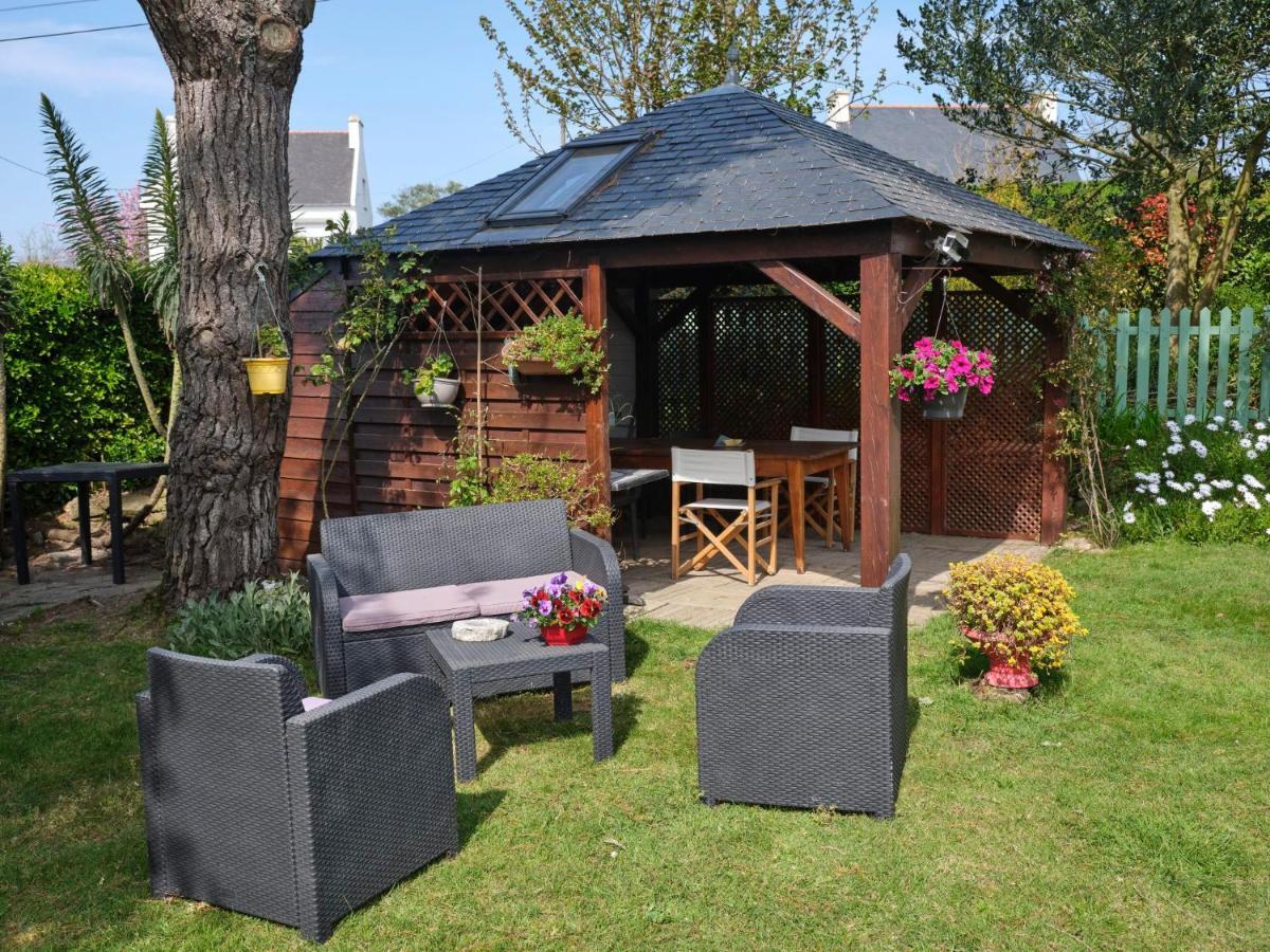 Bed and Breakfast Les Roses Santec Екстер'єр фото